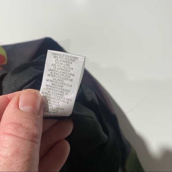 Trina Turk Black & Red Trousdale Floral Float V-neck Ruffles Sleeve Dress NWT 4 - Picture 13 of 16